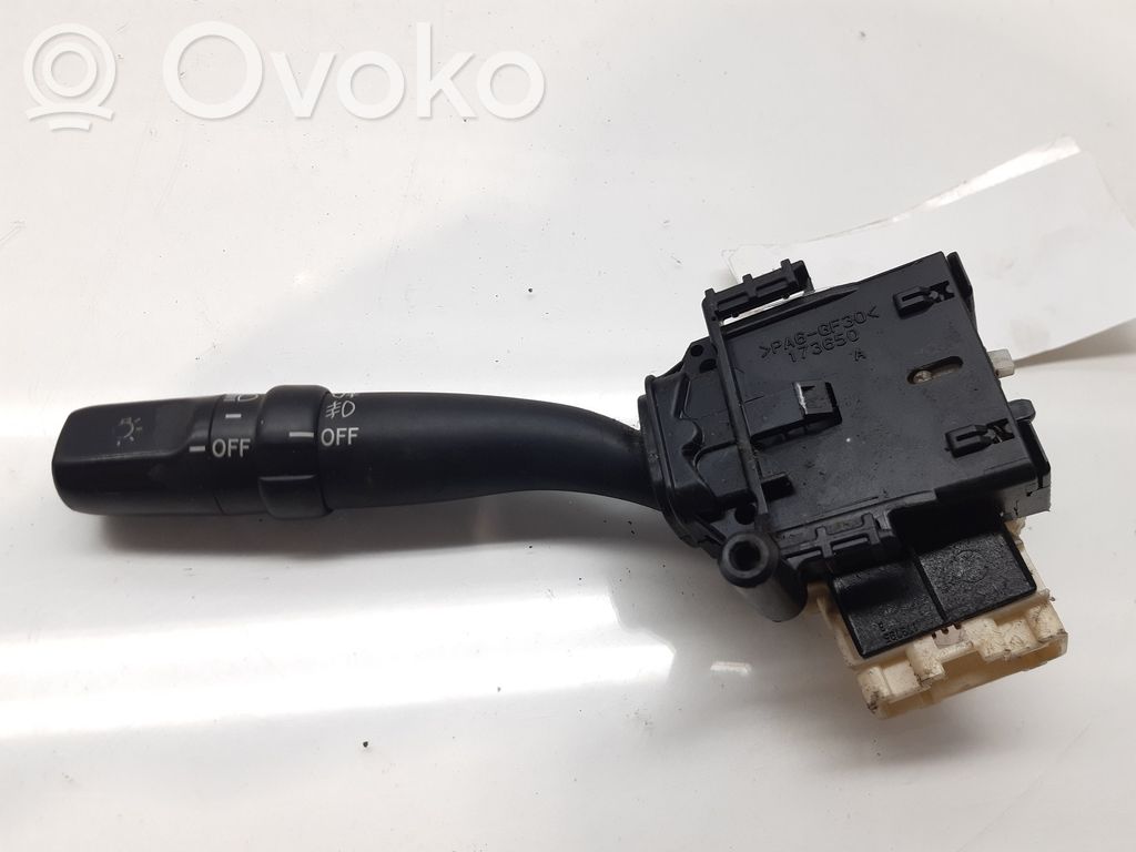 Toyota Corolla Verso AR10 Przełącznik świateł