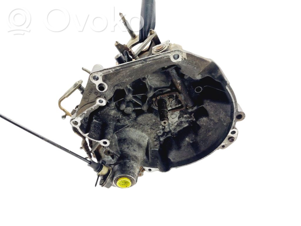 Peugeot 205 Boîte de vitesses manuelle à 5 vitesses