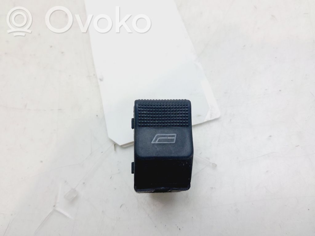 Audi A4 S4 B5 8D Schalter el. Fensterheber 
