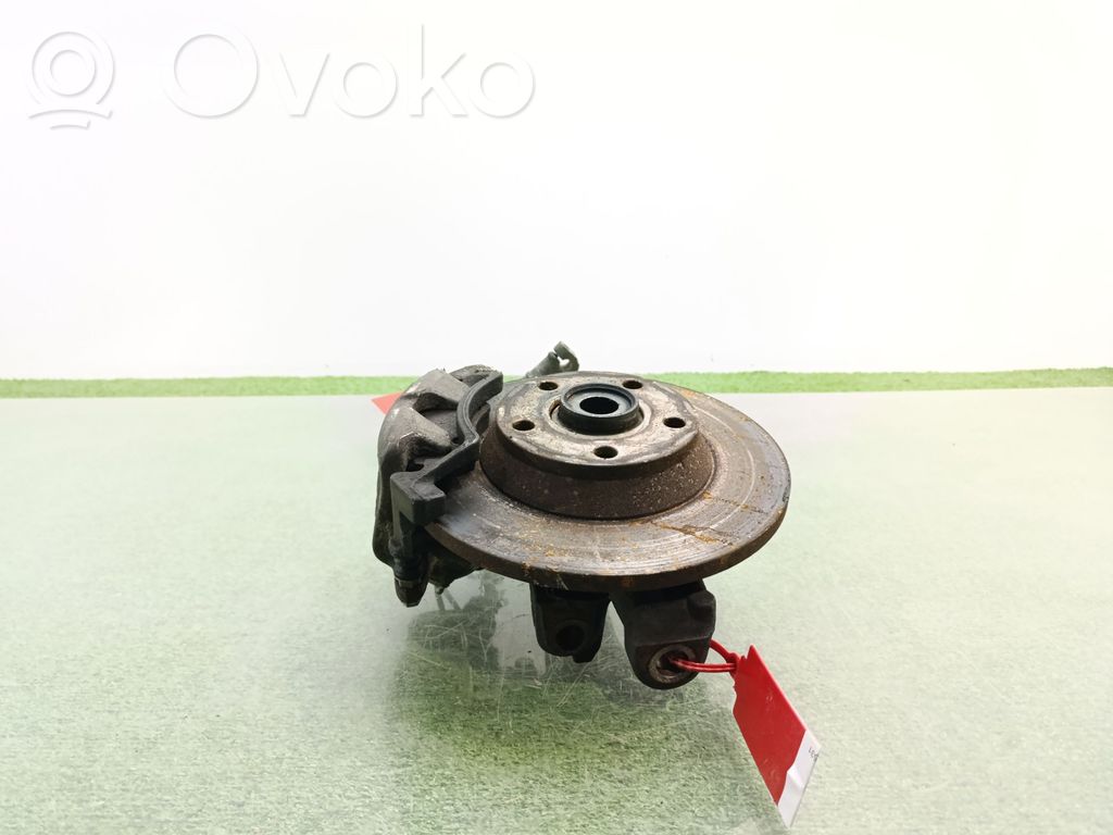 Audi A4 S4 B5 8D Etupyörän navan laakerikokoonpano 