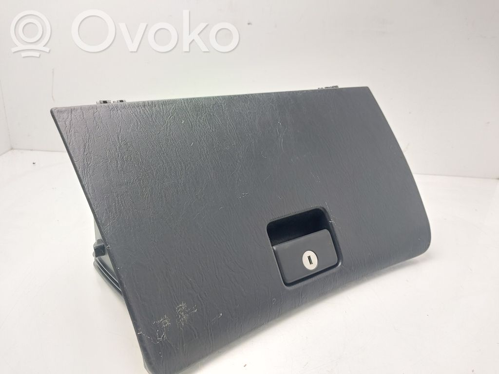 Toyota Corolla E120 E130 Vano portaoggetti 