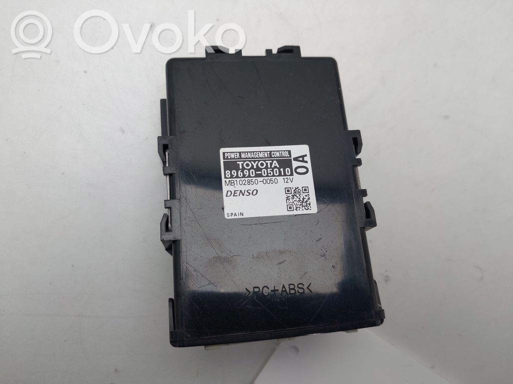 Toyota Avensis T270 Sonstige Steuergeräte / Module 