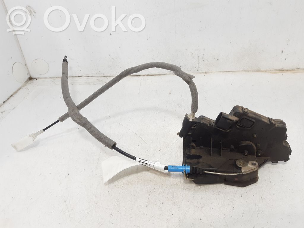 BMW 3 E46 Takaoven lukko 