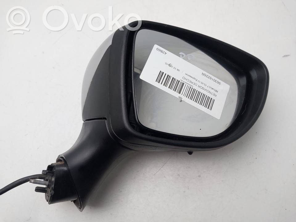 Renault Clio IV Elektryczne lusterko boczne drzwi przednich 