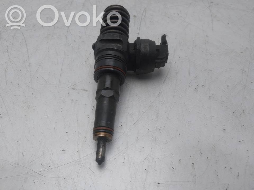 Volkswagen Golf IV Injecteur de carburant