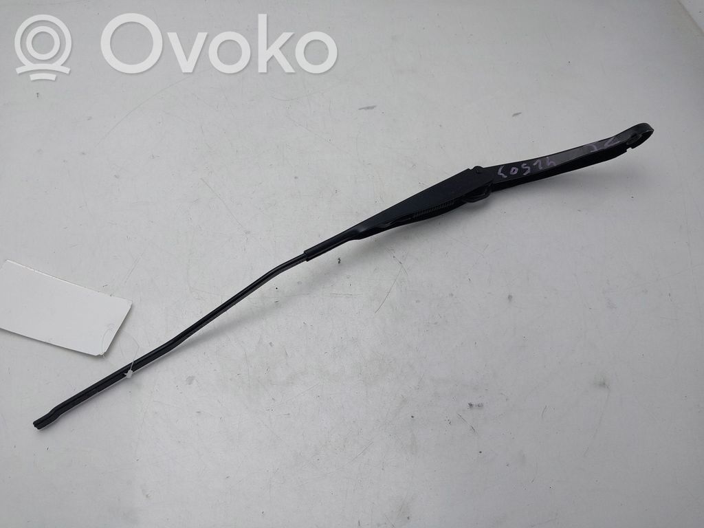 Audi A7 S7 4G Brazo del limpiaparabrisas delantero