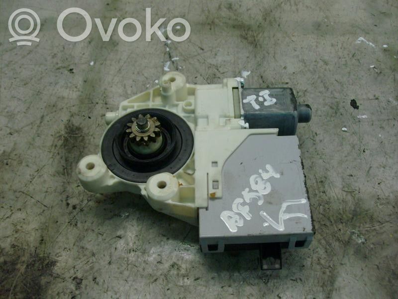 Regulador de puerta trasera con motor