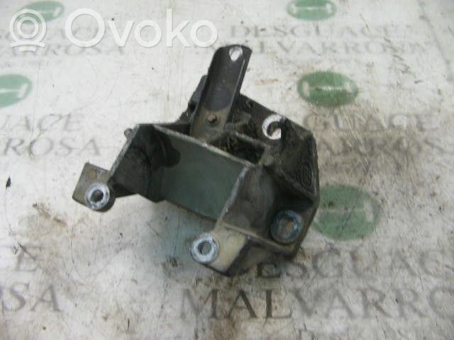 Soporte de montaje del motor