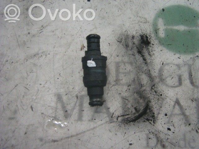 Inyector de combustible