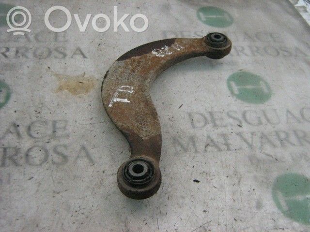 Brazo de suspensión trasero