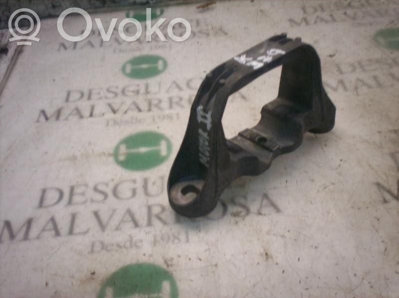 Engine mount bracket