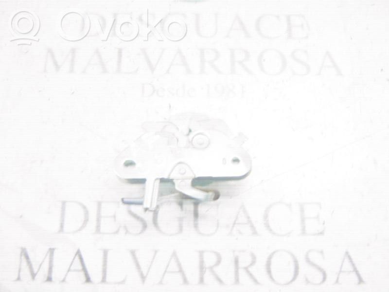 Cerradura de capó