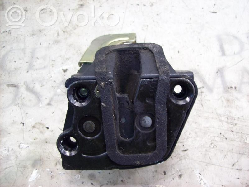 Loading door lock