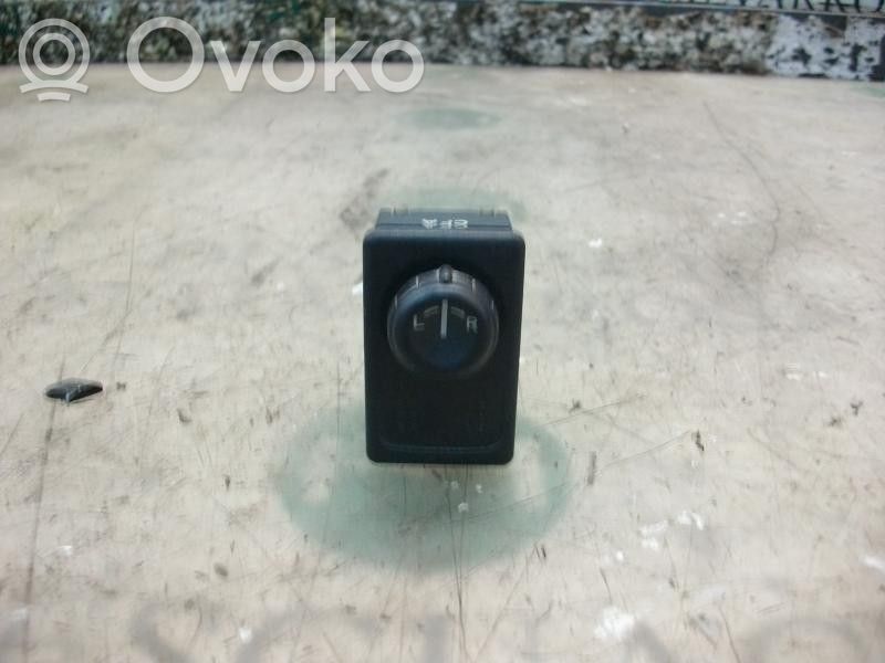 Nissan Almera N16 Interruttore specchietto retrovisore