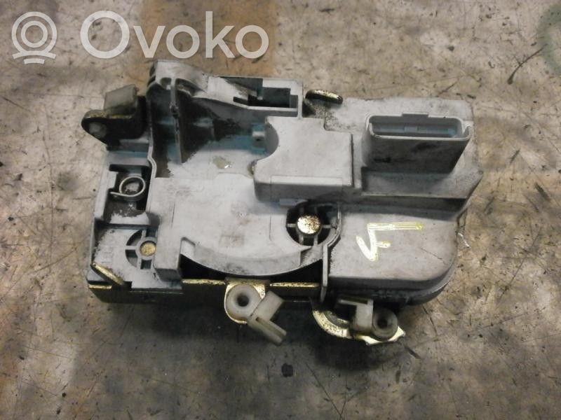 Etuoven lukko