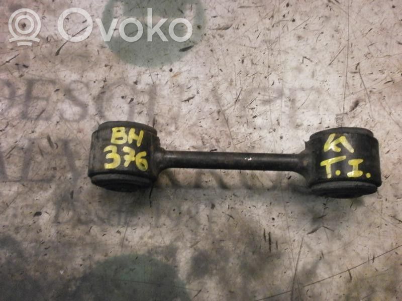 Chrysler Voyager Bară/bieletă antiruliu spate