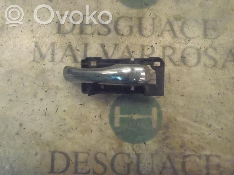 Manecilla interna puerta trasera   735364985