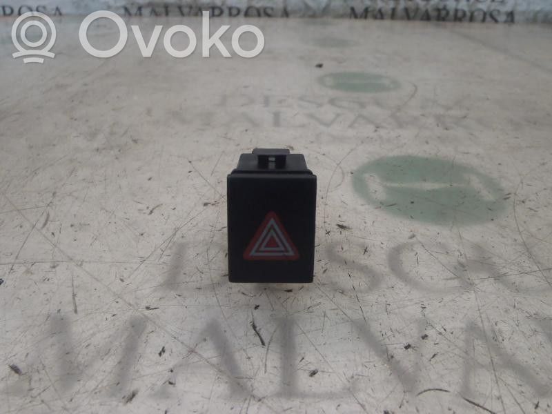 Botón interruptor de luz de peligro