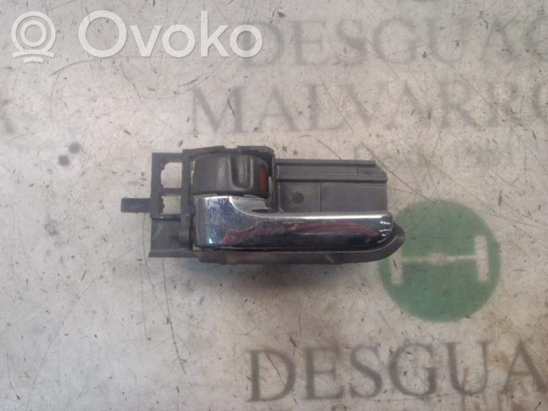 Toyota Corolla Verso E121 Manecilla interna puerta trasera 