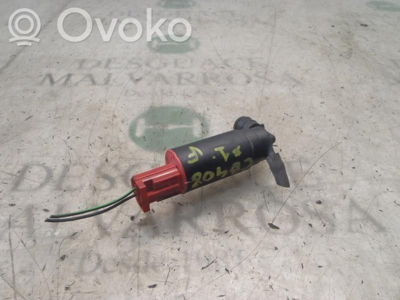 Land Rover Freelander Windscreen/windshield washer pump 