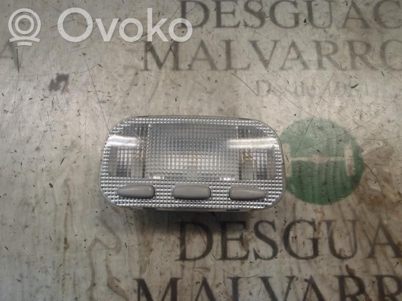 Peugeot 407 Consola de luz del techo 