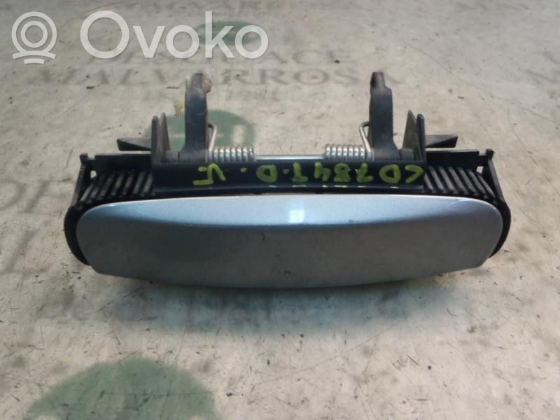 Mâner exterior ușă spate   8E0839207