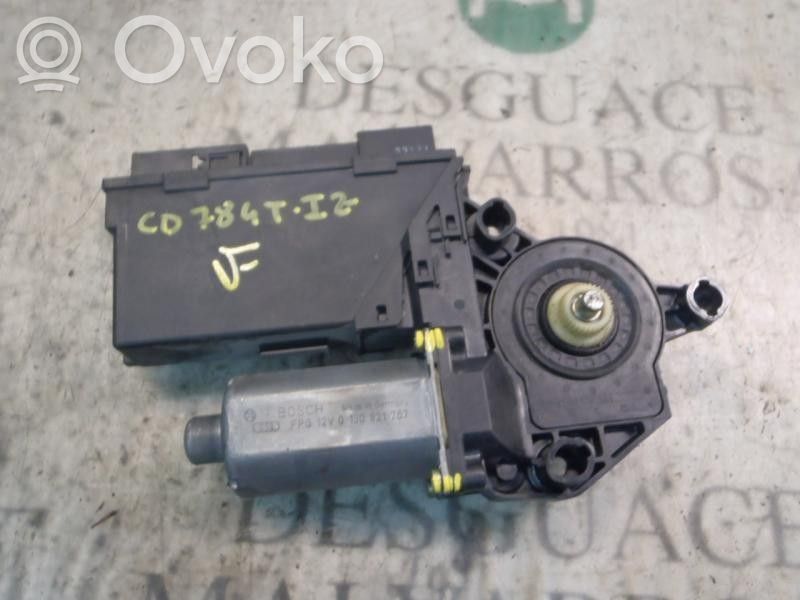 Audi A4 S4 B6 8E 8H Alzacristalli della portiera posteriore con motorino