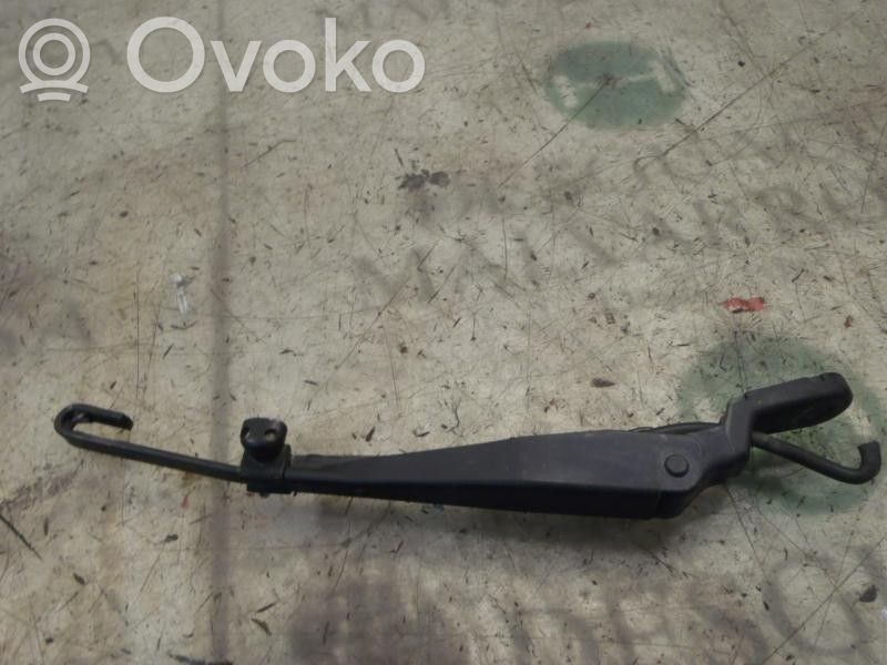 Chevrolet Tacuma Brazo del limpiaparabrisas trasero 