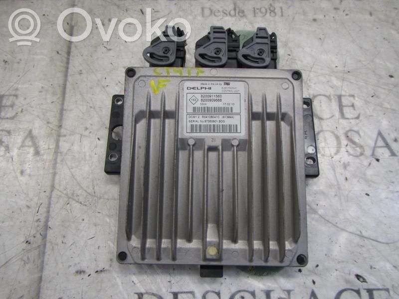 Unidad de control/módulo del motor   8200909666,8200911560