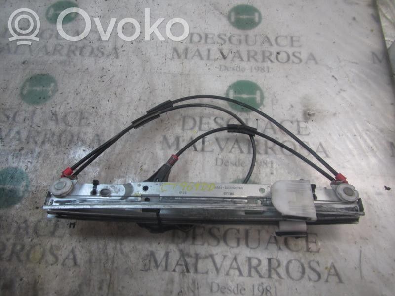 Regulador manual de la ventanilla delantera   1836011