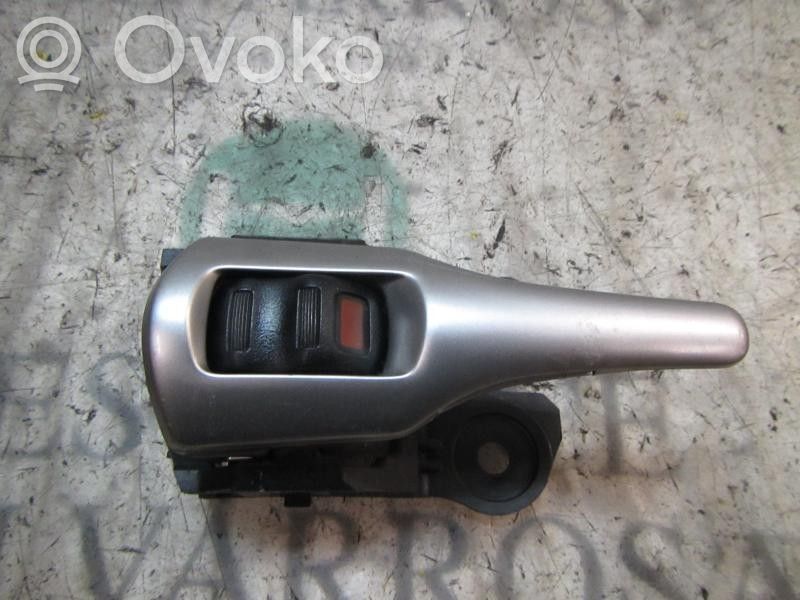Toyota Verso Manecilla interna puerta trasera 