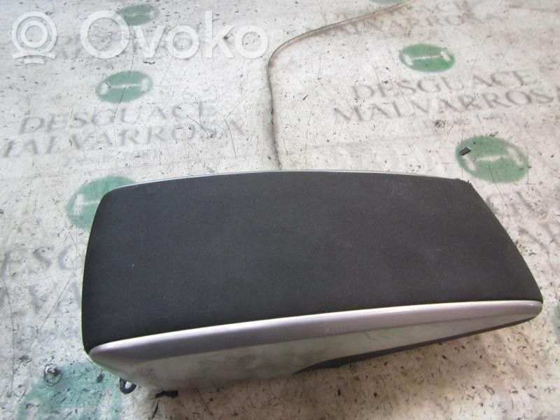 Toyota Verso Armlehne 