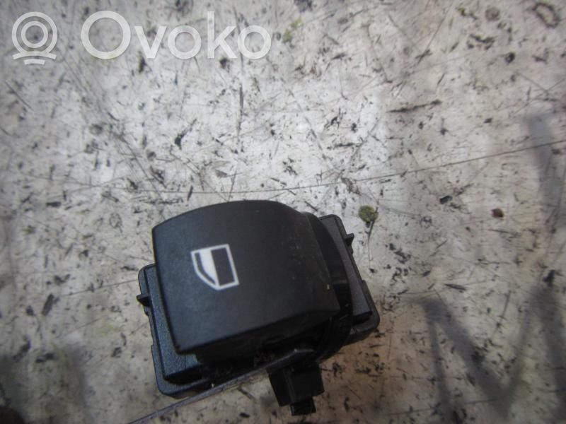 BMW 5 E39 Elektrisko logu slēdzis 