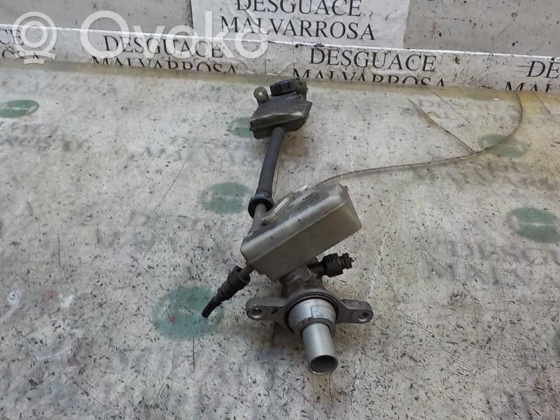 Bomba de freno   2372573