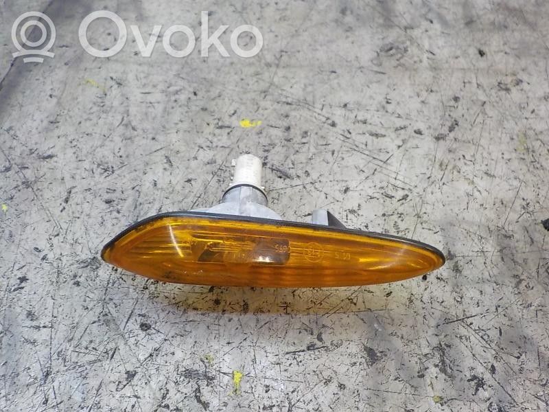 BMW X3 E83 Front fender indicator light 