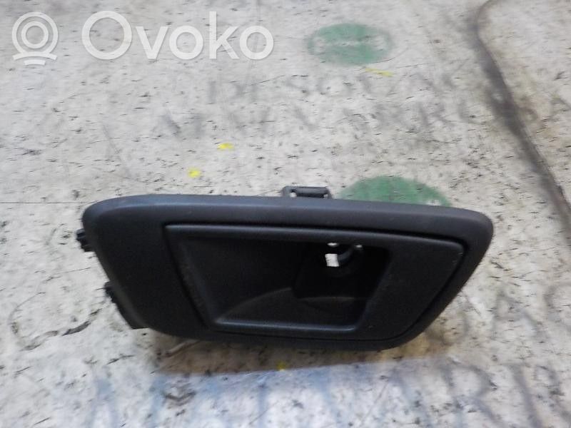 Manecilla interna puerta trasera   1579293
