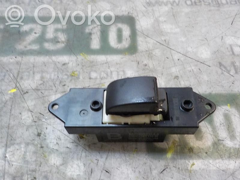 Citroen C-Zero Electric window control switch 