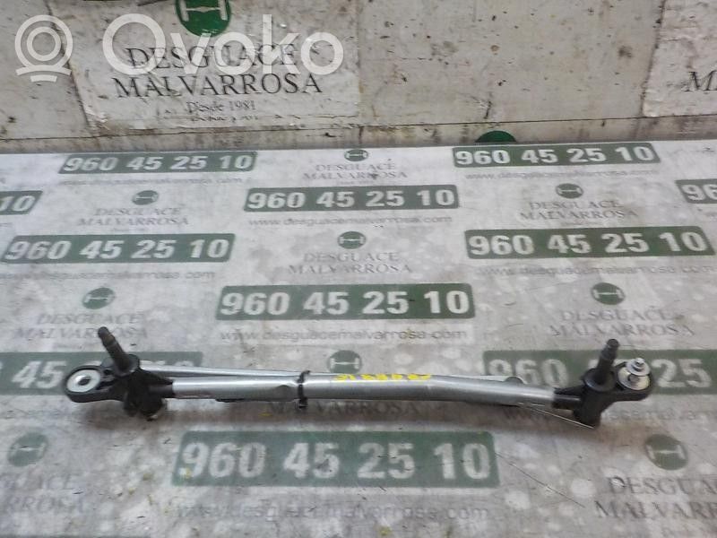 Brazo del limpiaparabrisas delantero
