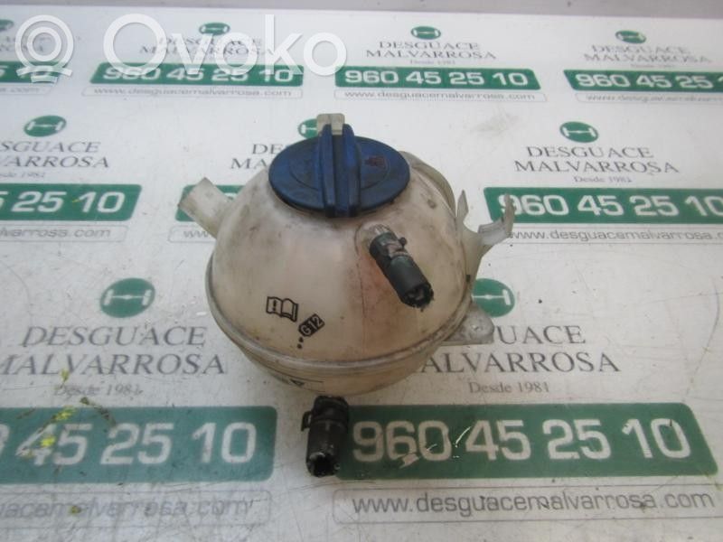 Depósito de expansión de combustible