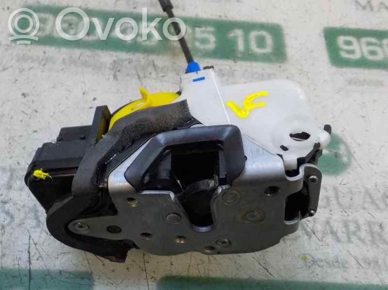 Opel Astra J Serratura portiera anteriore