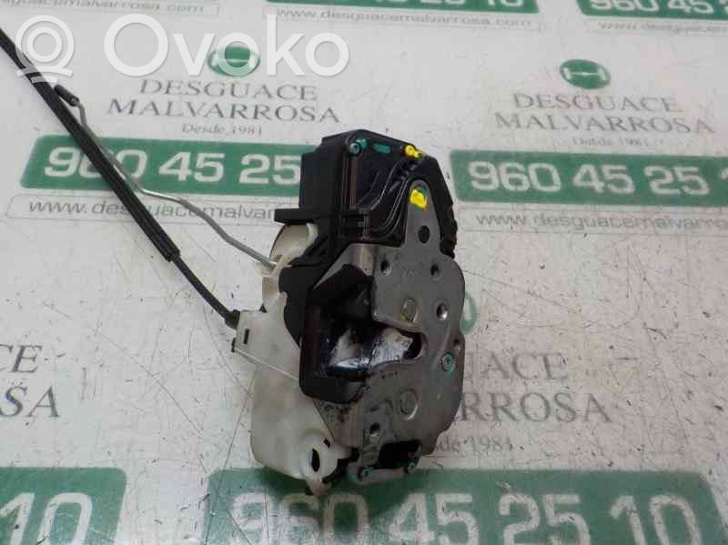 Opel Insignia A Etuoven lukko 