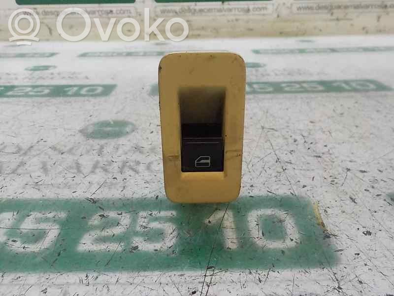 Comutator comandă geamuri electrice   7L6959855C3X1