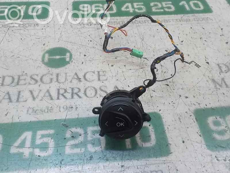 Ford Focus Interrupteur / bouton multifonctionnel 