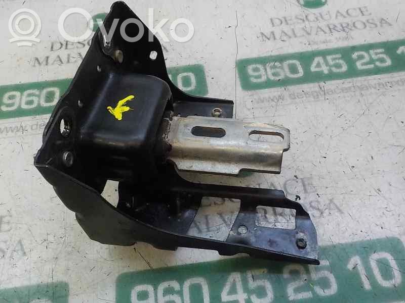 Peugeot 2008 I Soporte de la caja de cambios 