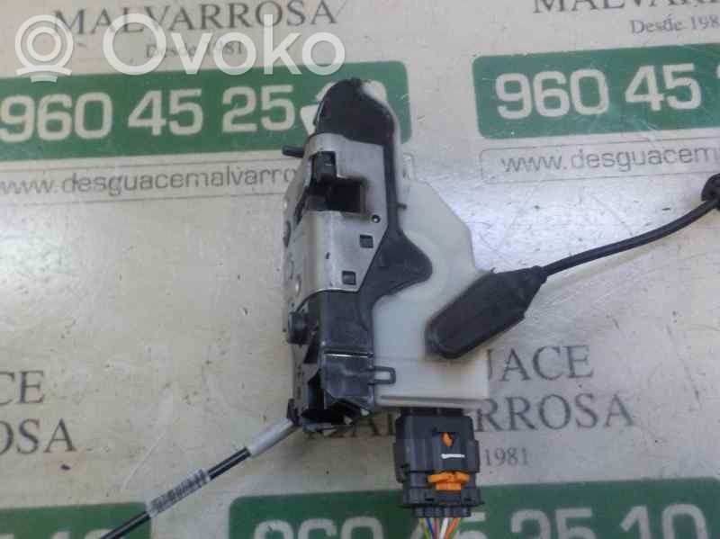 Peugeot 2008 I Încuietoare ușă față 