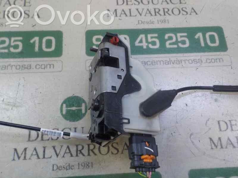 Peugeot 2008 I Zamek drzwi tylnych 