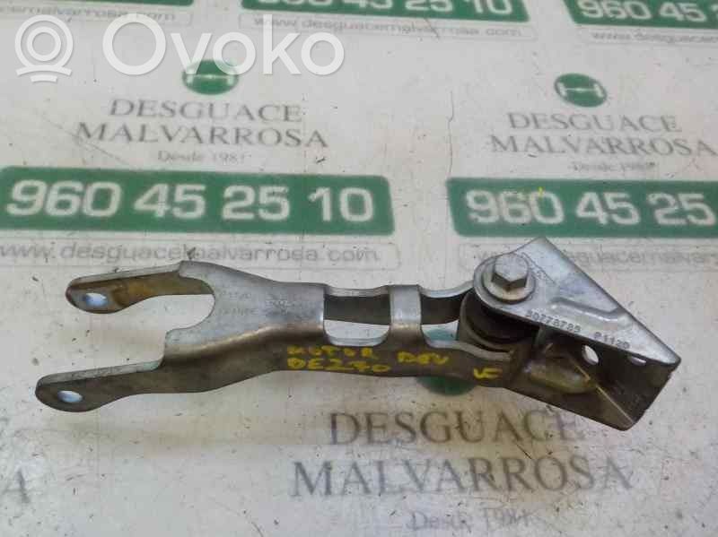Volvo V40 Engine mount bracket 