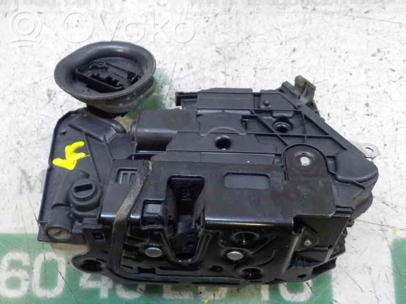 Volkswagen Golf SportWagen Serratura portiera posteriore