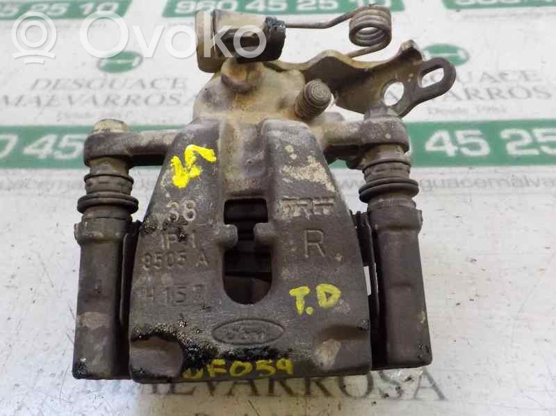 Ford Mondeo Mk III Supporto della pinza del freno posteriore 