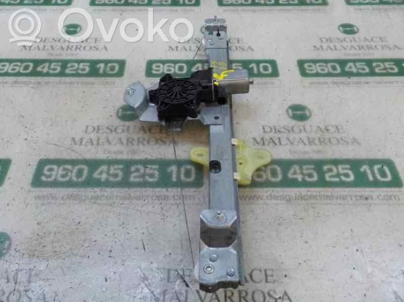 Renault Clio IV Alzacristalli manuale della portiera anteriore